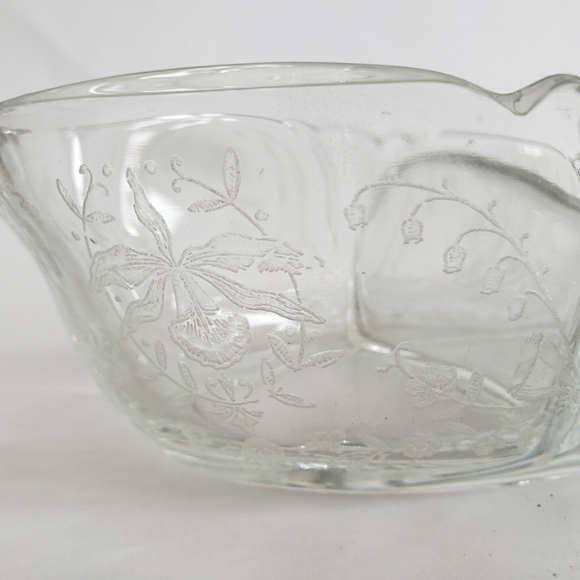 Heisey Orchid Etched Clear Glass Divided Dish - Picture 2 of 5